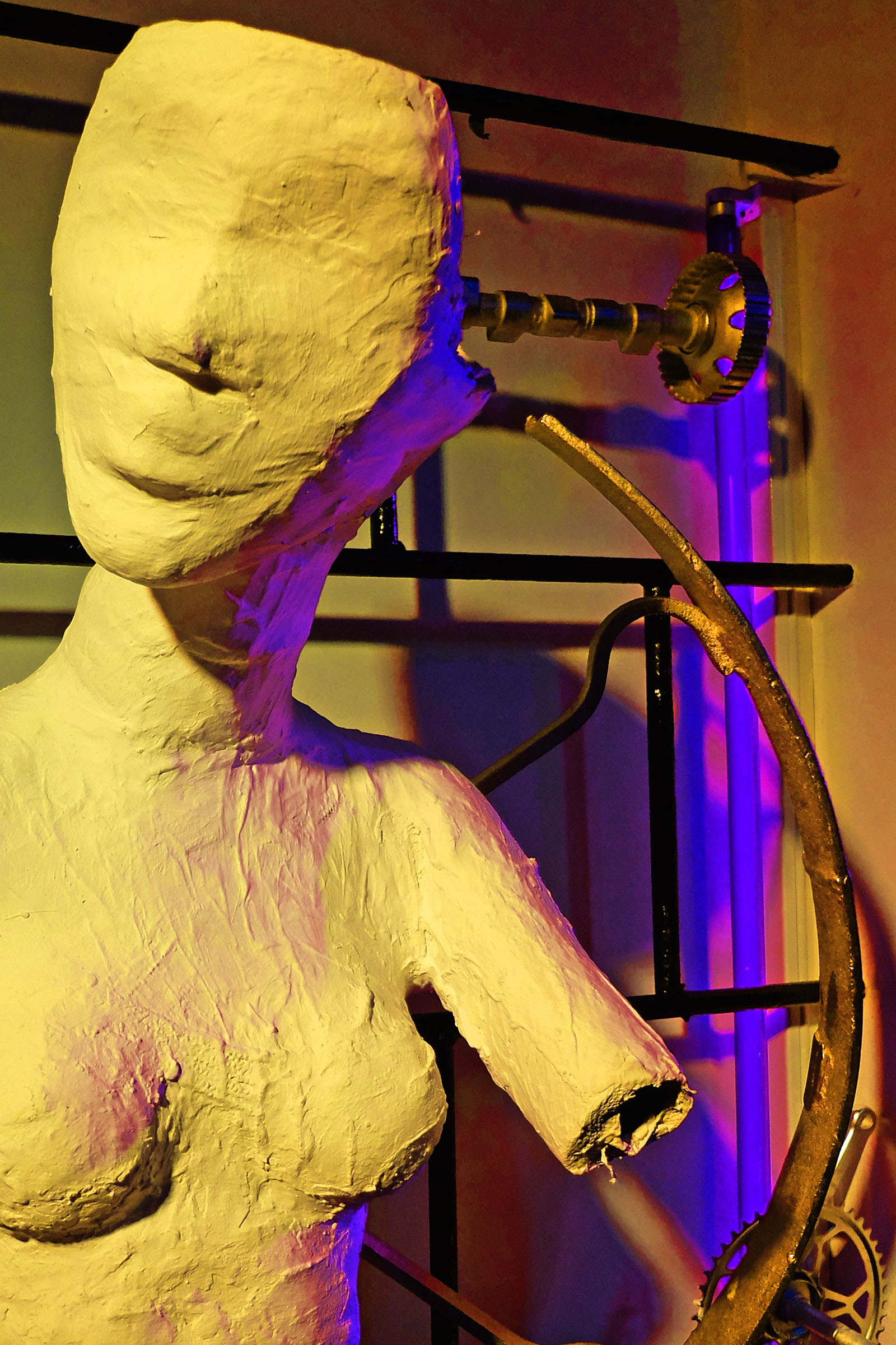 rzeźby kinetyczne na zamówienie