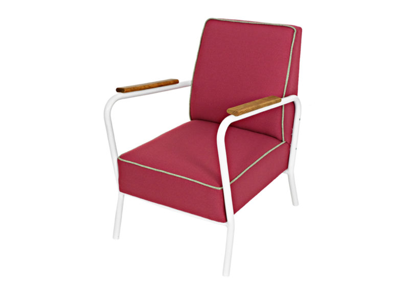 Armchair from the 1970s Fully revitalized.