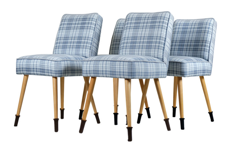 Krzesło fotelikowe "Patyczak" z 1972. Typ A-6150. Cena za komplet. Krzesło fotelikowe "Patyczak" z 1972. Typ A-6150, fotel prl po renowacji