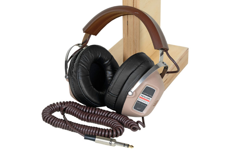 Koss Custom Pro Realistic Stereo headphones. Classic Vintage. Stand included in the price. Koss Custom Pro Realistic Stereo headphones, vintage headphones